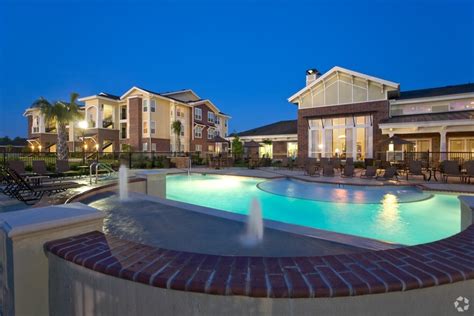 Beacon lakes apartments - Beacon Lakes Apartments is a luxury apartment community in Dickinson, TX, featuring one- and... 555 FM 646 ROAD WEST, Dickinson, TX, US 77539 